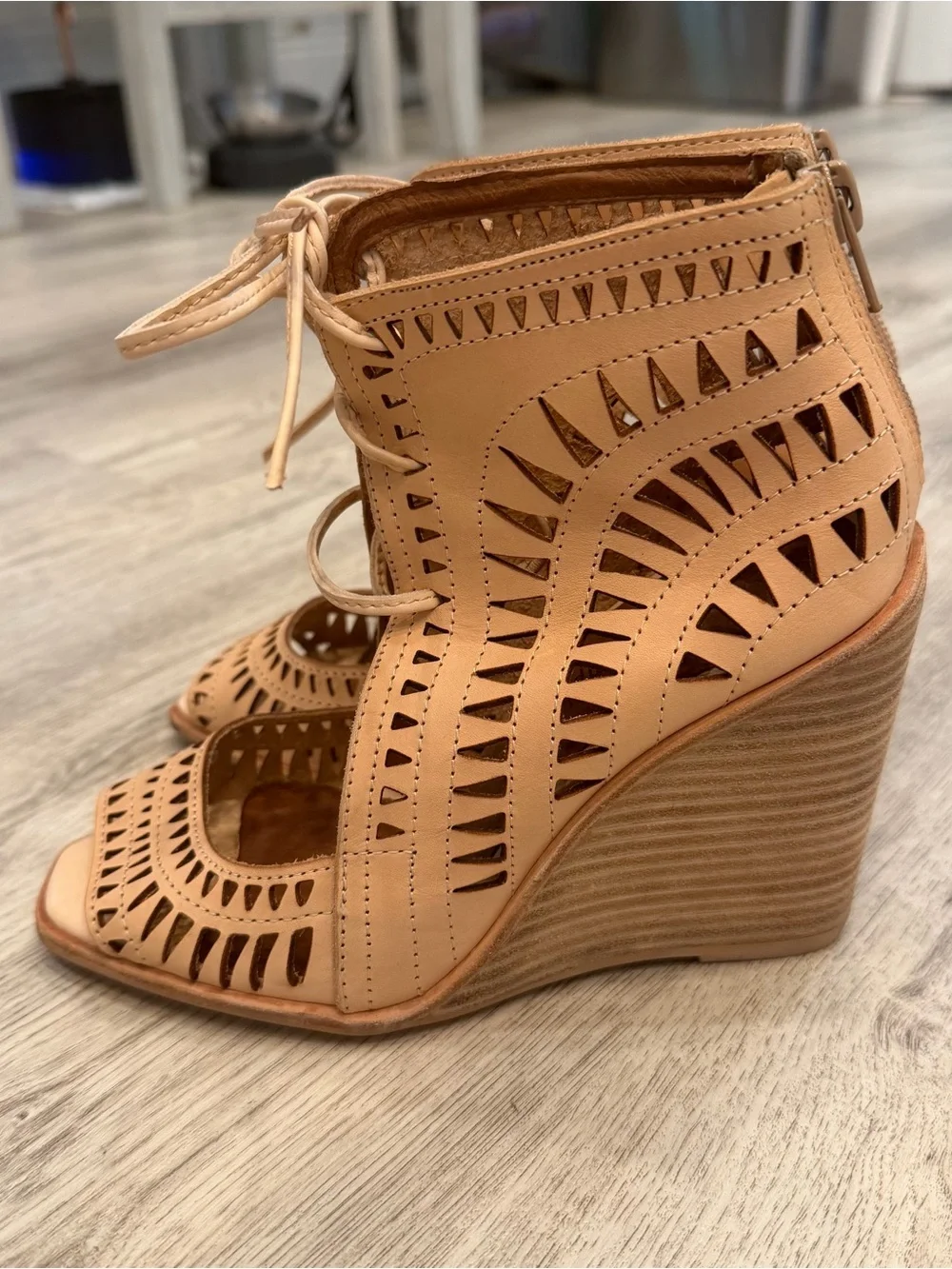 Jeffrey‎ Campbell Cutout Lace Up Wedge Heels Size 5.5